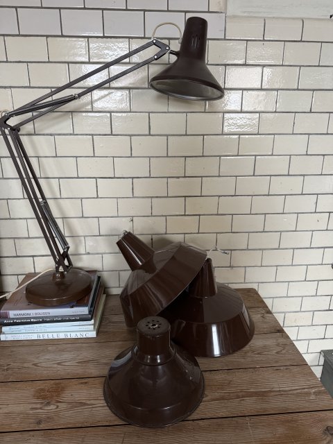 Brune lamper, 2 stk. pendler, s�lges samlet