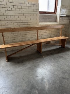 Lang slagb�nk til gang eller ved spisebord, pris pr. stk